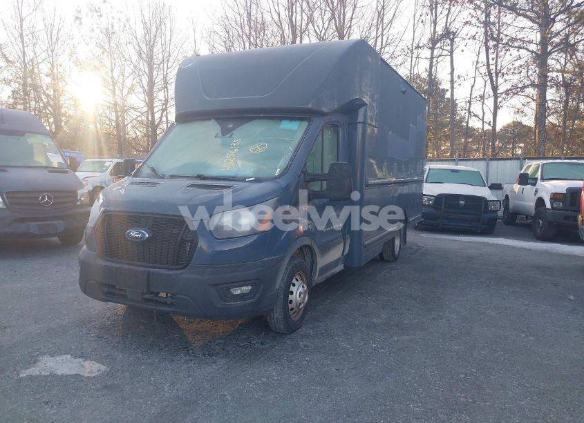 Photo 2 of 2022 Ford Transit-350 CUTAWAY (VIN 1FDDF6P89NKA45704)