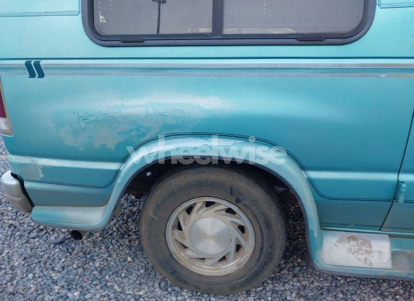 Photo 13 of 1994 Ford Econoline E150 VAN (VIN 1FDEE14N6RHB11679)