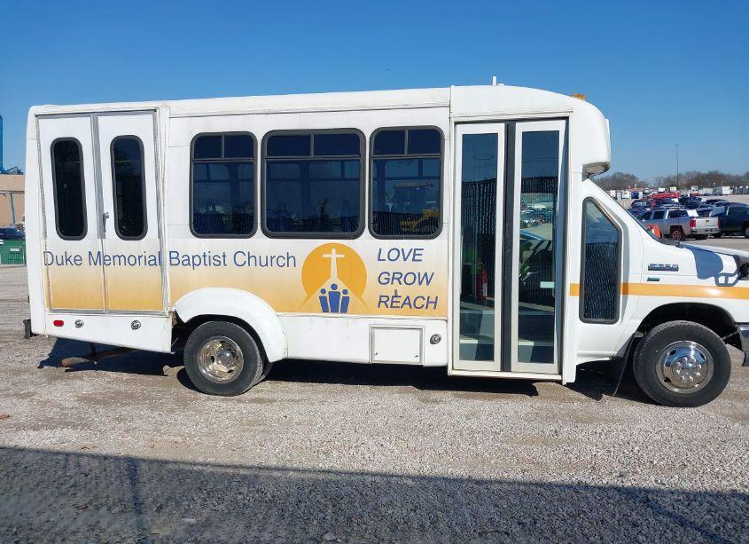 Photo 13 of 2009 Ford E-350 CUTAWAY (VIN 1FDEE35L69DA40094)