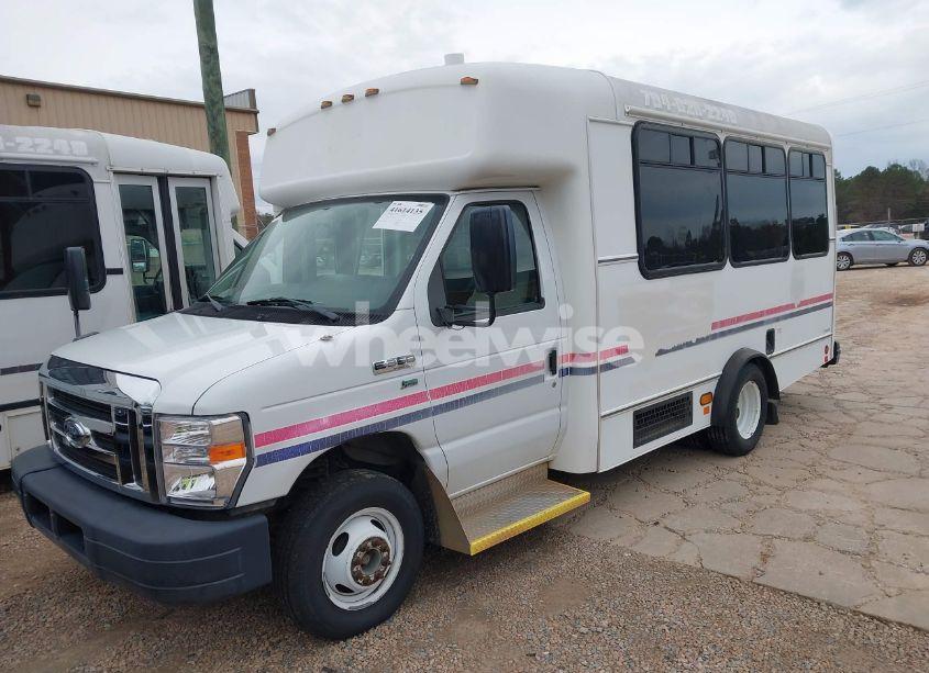 Photo 2 of 2014 Ford E-350 CUTAWAY (VIN 1FDEE3FL3EDA75815)