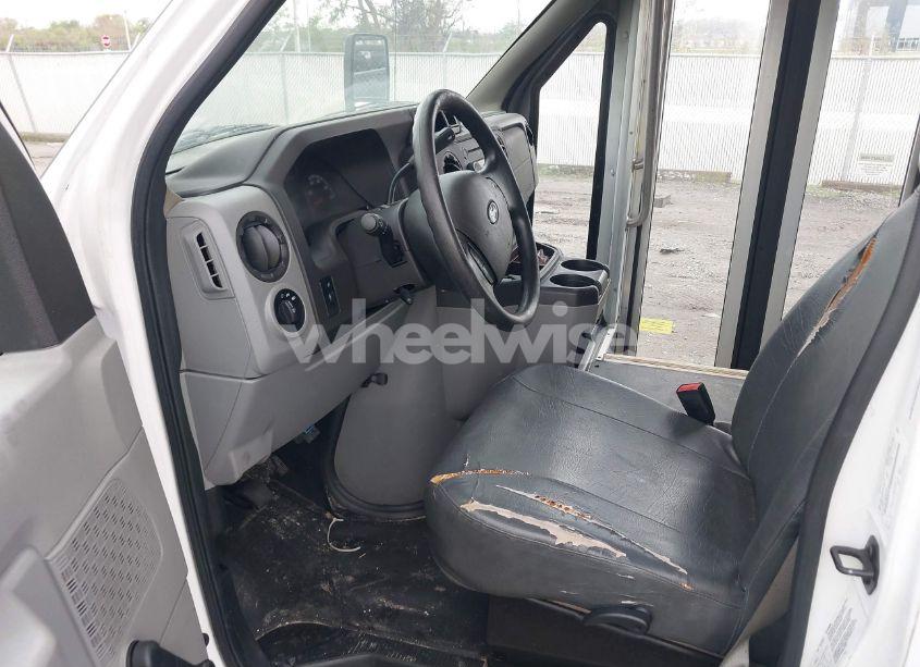 Photo 5 of 2014 Ford E-350 CUTAWAY (VIN 1FDEE3FL3EDB17920)