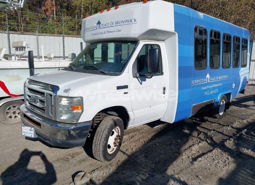 Photo 2 of 2013 Ford E-350 CUTAWAY (VIN 1FDEE3FL4DDA05822)