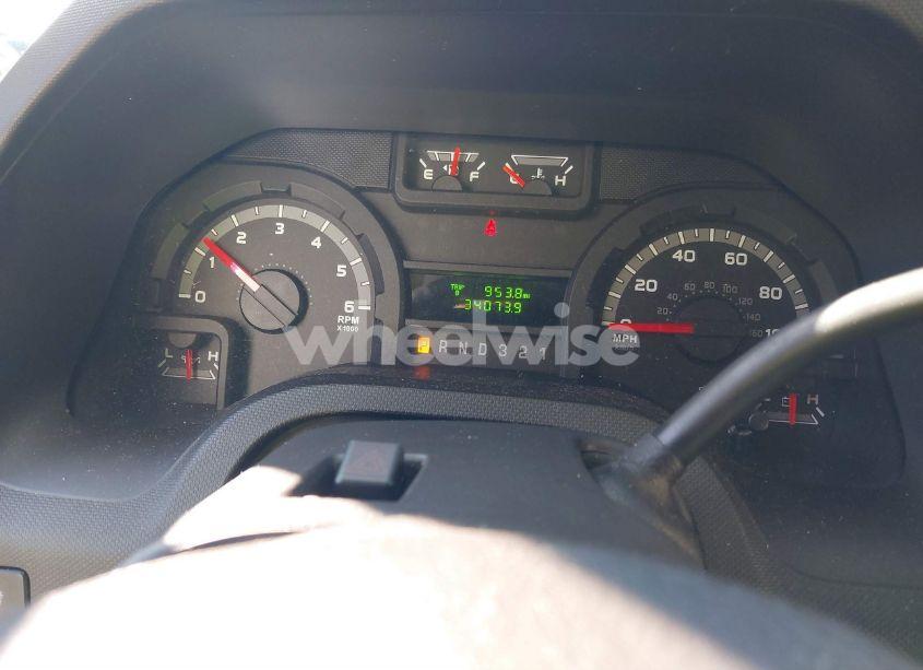 Photo 5 of 2013 Ford E-350 CUTAWAY (VIN 1FDEE3FL4DDA05822)