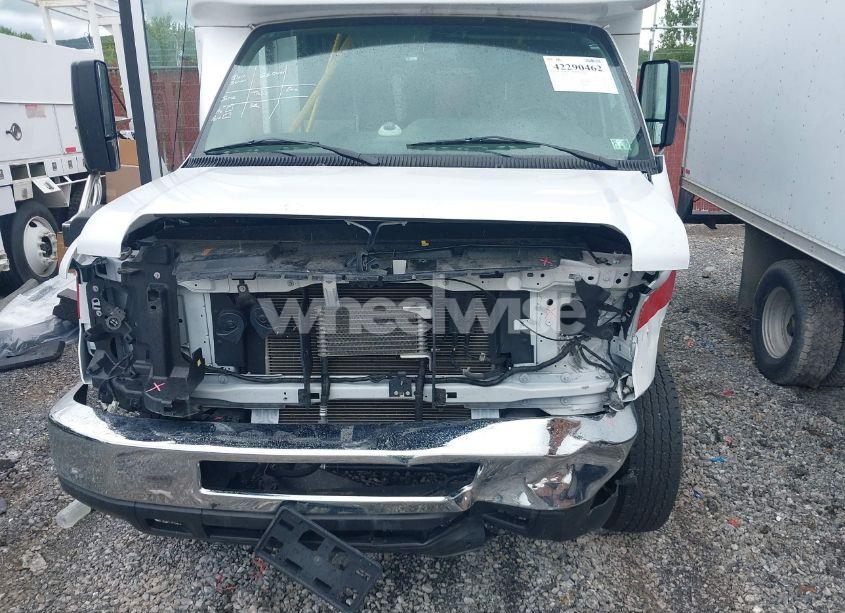 Photo 11 of 2020 Ford Bus E-350 CUTAWAY (VIN 1FDEE3FSXKDC43811)