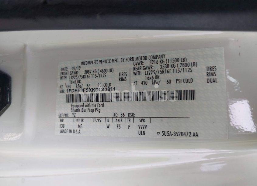 Photo 8 of 2020 Ford Bus E-350 CUTAWAY (VIN 1FDEE3FSXKDC43811)