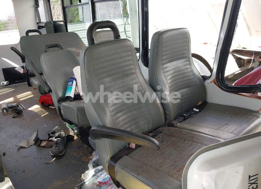 Photo 7 of 2022 Ford E-450 CUTAWAY (VIN 1FDFE4FN7NDC11567)