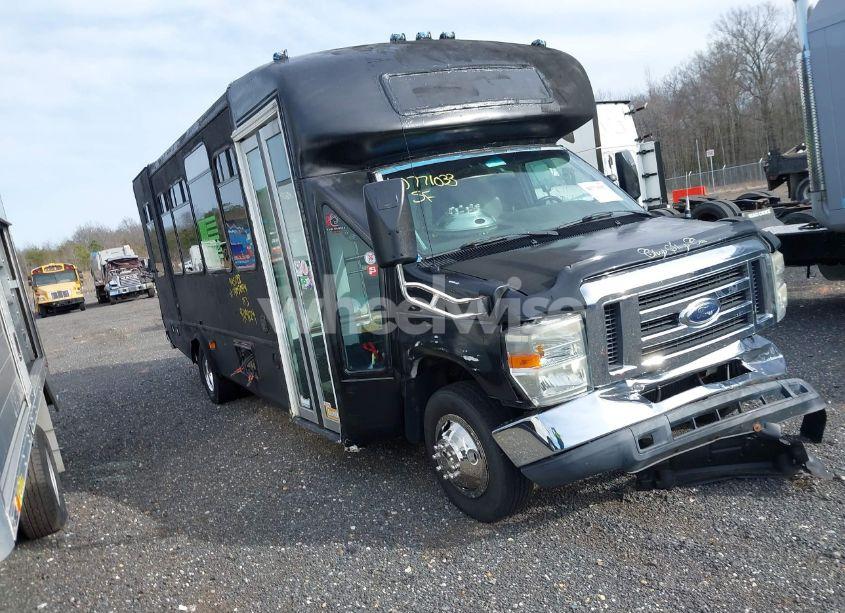2010 Ford E-450 CUTAWAY (VIN 1FDFE4FS0ADA84693) main photo
