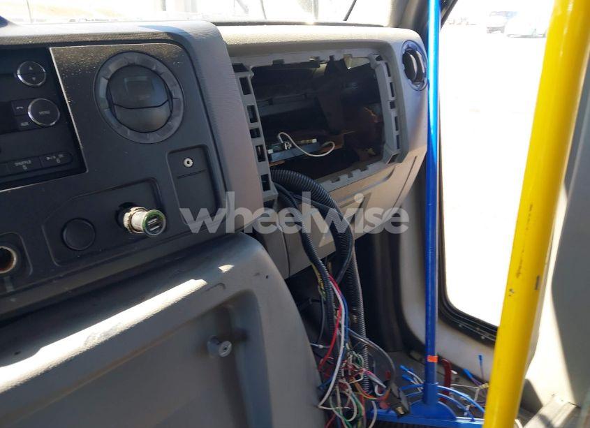 Photo 19 of 2013 Ford E-450 CUTAWAY (VIN 1FDFE4FS0DDB21696)