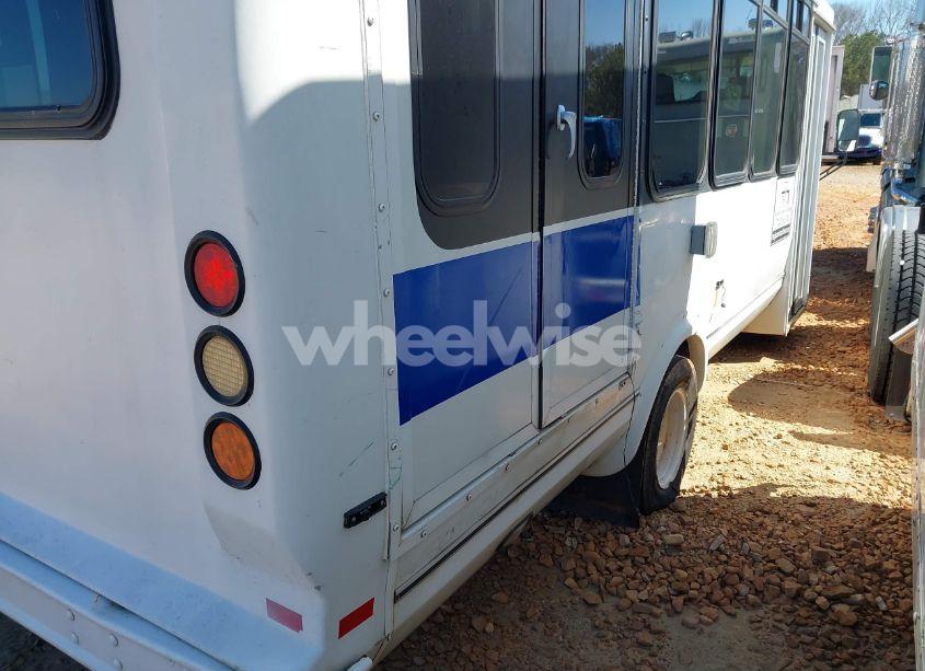 Photo 11 of 2012 Ford E-450 CUTAWAY (VIN 1FDFE4FS4CDA70640)