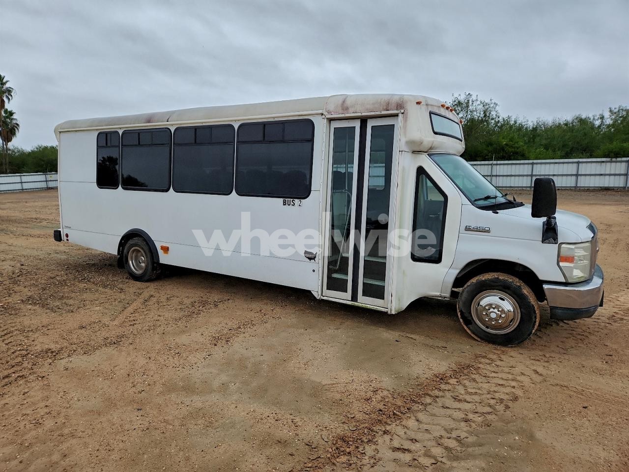 2014 FORD ECONOLINE E450 SUPER DUTY CUTAWAY VAN (VIN 1FDFE4FS6EDA23581) main photo