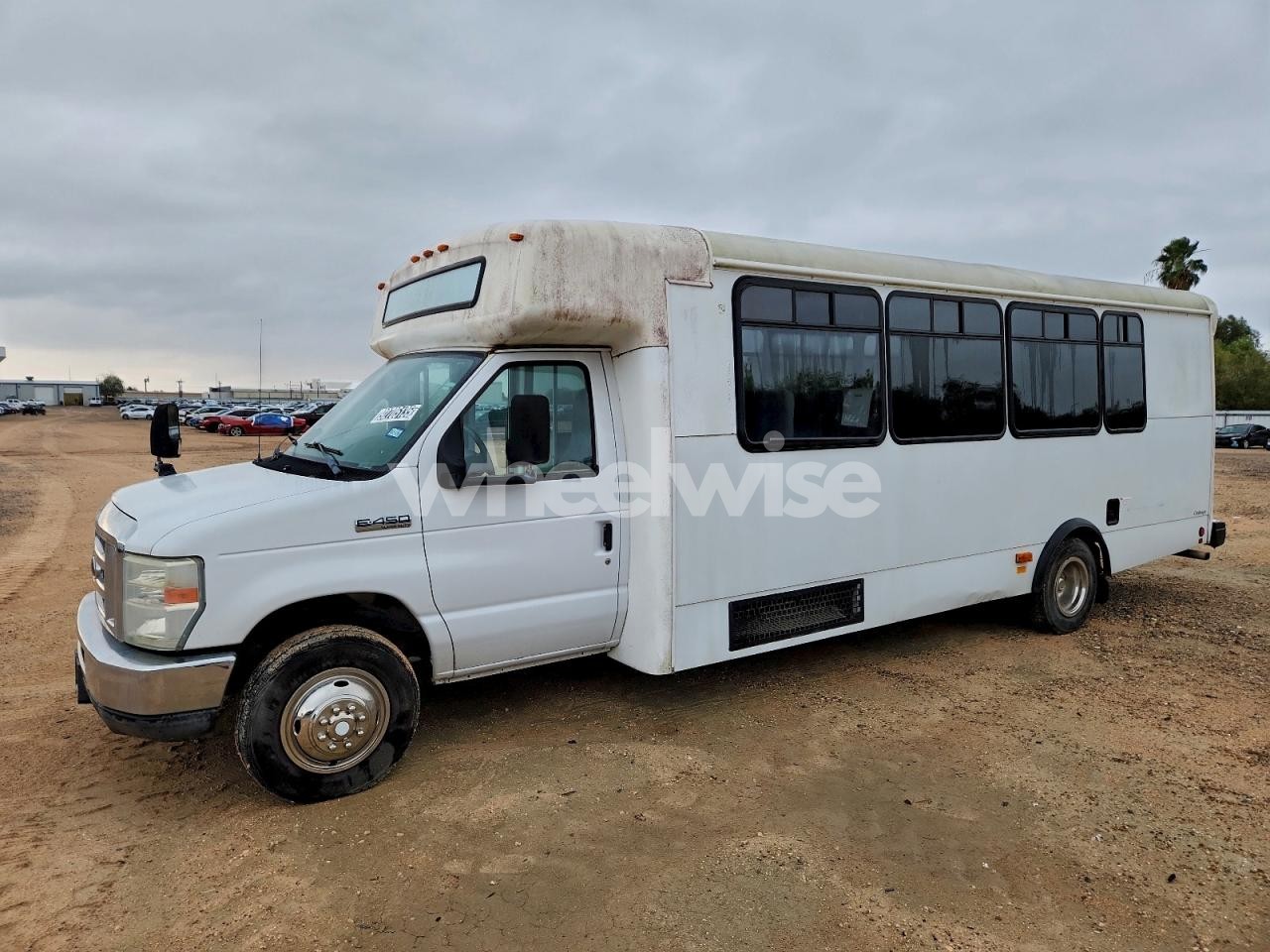 Photo 2 of 2014 FORD ECONOLINE E450 SUPER DUTY CUTAWAY VAN (VIN 1FDFE4FS6EDA23581)