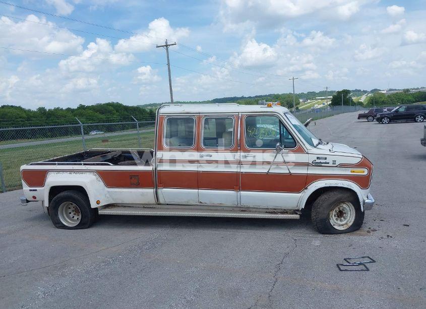 Photo 13 of 1984 Ford Econoline E350 VAN (VIN 1FDJE3419EHA11626)