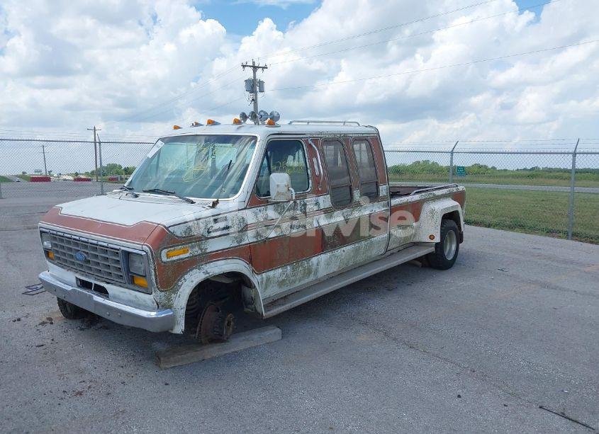 Photo 2 of 1984 Ford Econoline E350 VAN (VIN 1FDJE3419EHA11626)