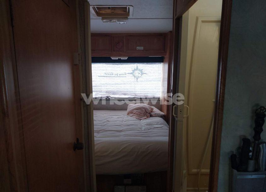 Photo 12 of 1994 Ford Econoline E350 CUTAWAY VAN (VIN 1FDKE30G6RHA84392)