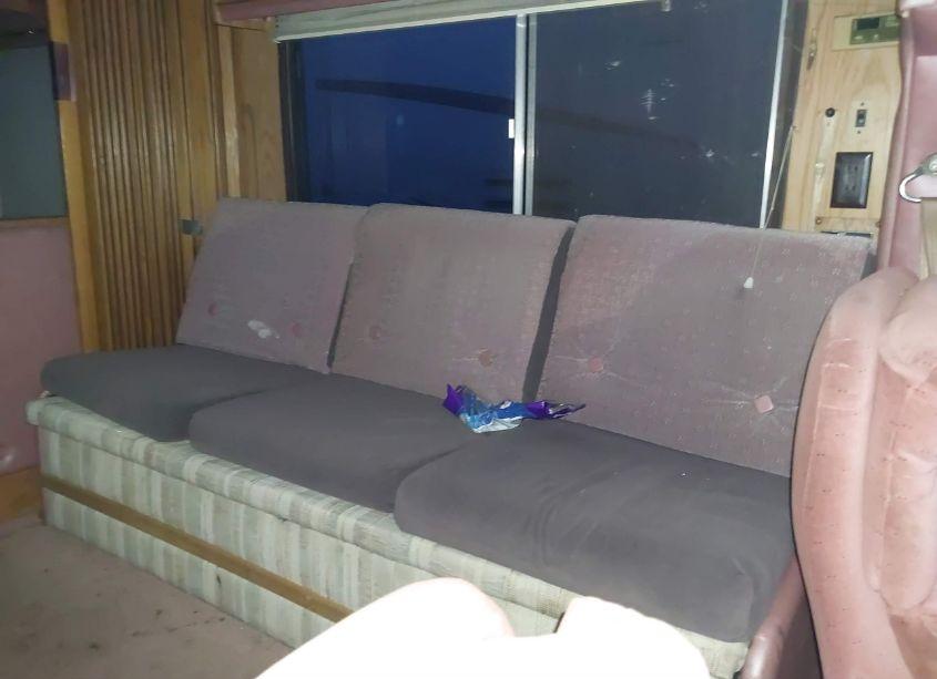 Photo 14 of 1985 Holiday Rambler IMPERIAL S (VIN 1FDKE30L7FHB62929)