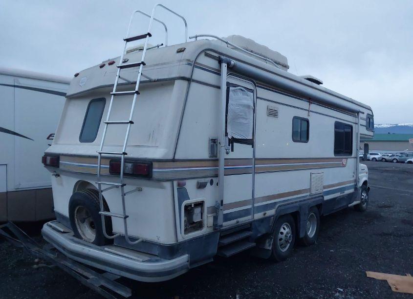 Photo 4 of 1985 Holiday Rambler IMPERIAL S (VIN 1FDKE30L7FHB62929)