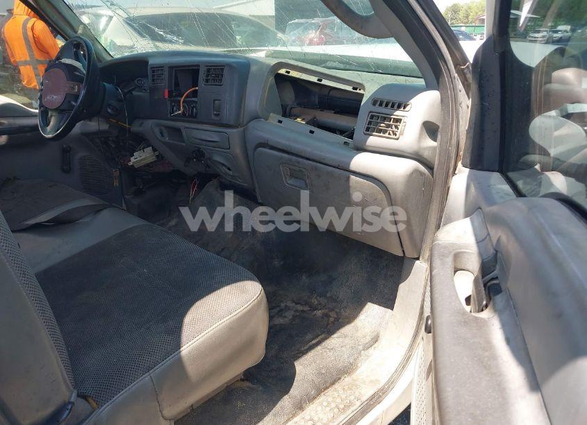 Photo 5 of 2004 Ford F-250 XL/XLT (VIN 1FDNF20L14ED47044)