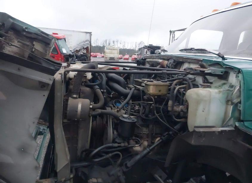 Photo 9 of 1992 Ford F600 N/A (VIN 1FDNF60J2NVA14472)