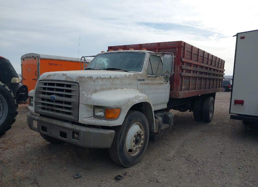 Photo 2 of 1995 Ford F700 (VIN 1FDNF70J0SVA21177)