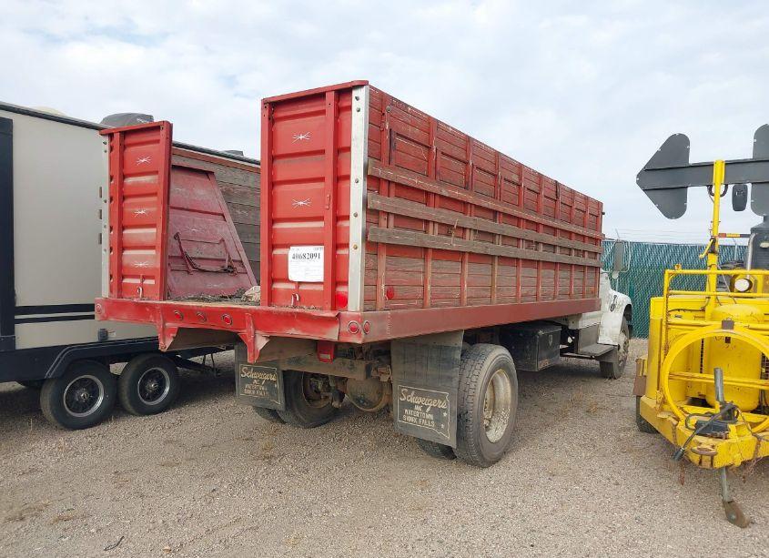 Photo 4 of 1995 Ford F700 (VIN 1FDNF70J0SVA21177)