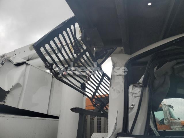 Photo 4 of 2019 FORD F750 SUPER DUTY (VIN 1FDNF7DC1KDF01505)