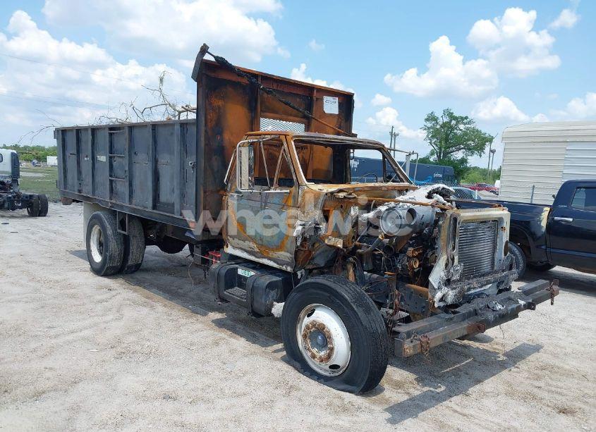 1990 Ford F700 F (VIN 1FDNK74P7LVA43382) main photo