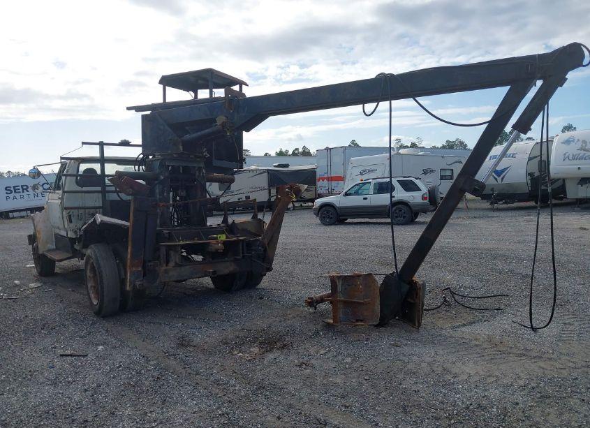 Photo 3 of 1987 Ford F600 F (VIN 1FDNT64P8HVA27741)