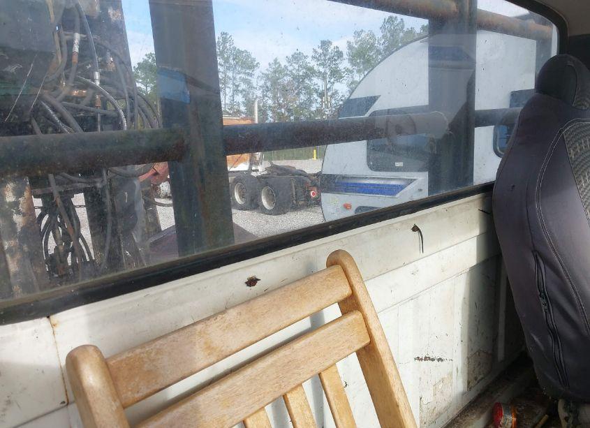 Photo 8 of 1987 Ford F600 F (VIN 1FDNT64P8HVA27741)