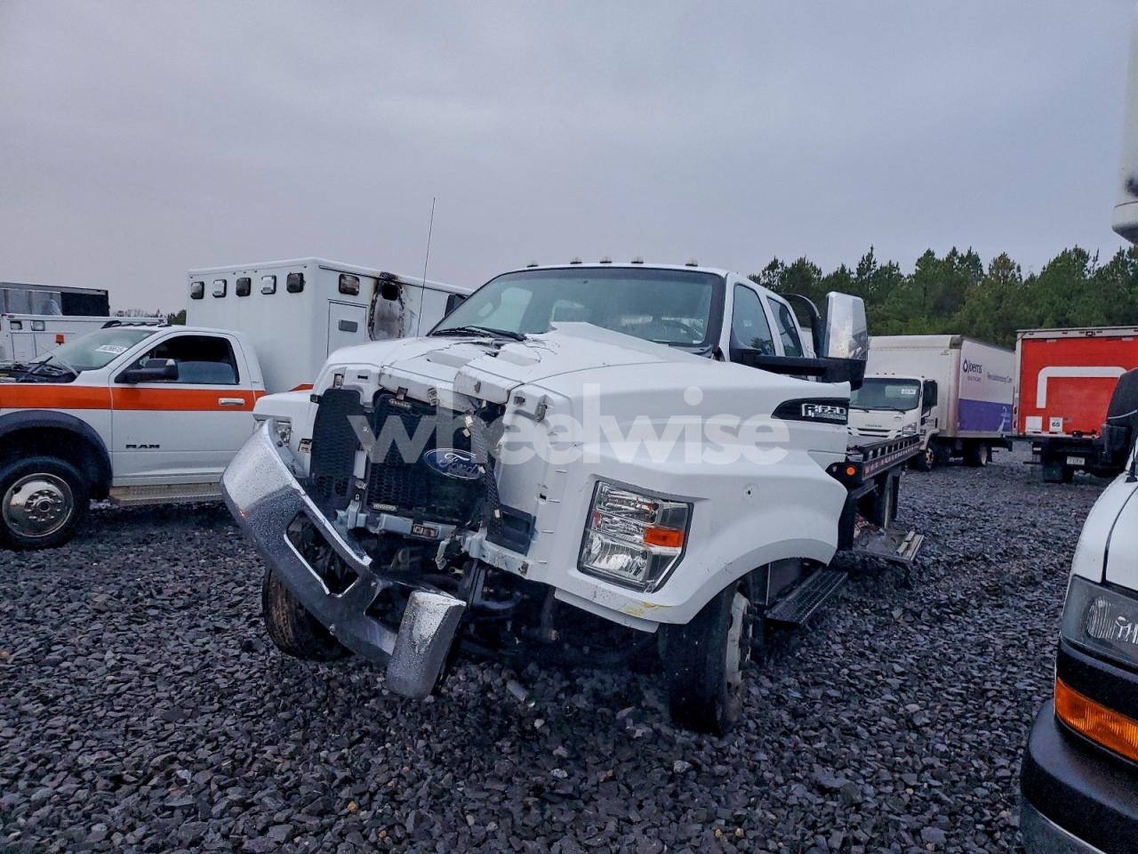 Photo 2 of 2017 FORD F650 ROLLBACK TRUCK (VIN 1FDNW6AY8HDB06904)