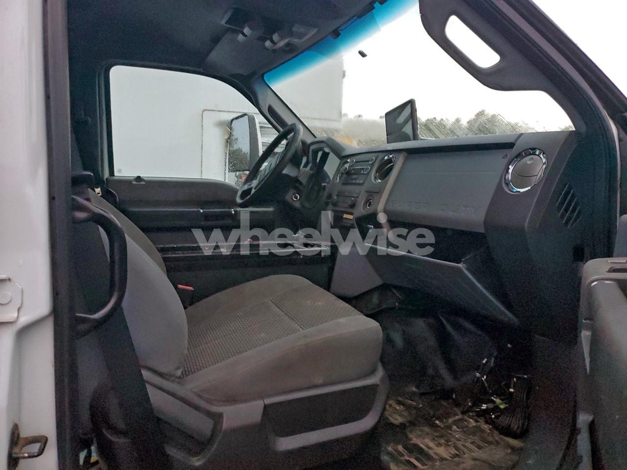 Photo 5 of 2017 FORD F650 ROLLBACK TRUCK (VIN 1FDNW6AY8HDB06904)