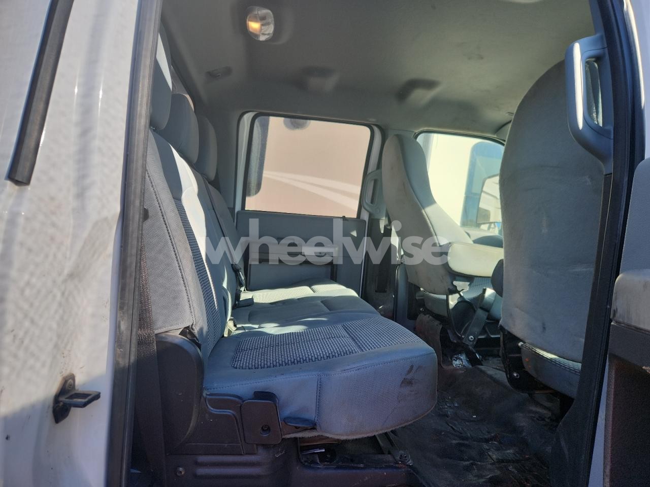 Photo 10 of 2019 FORD F650 FLATBED TRUCK (VIN 1FDPW6DXXKDF02528)