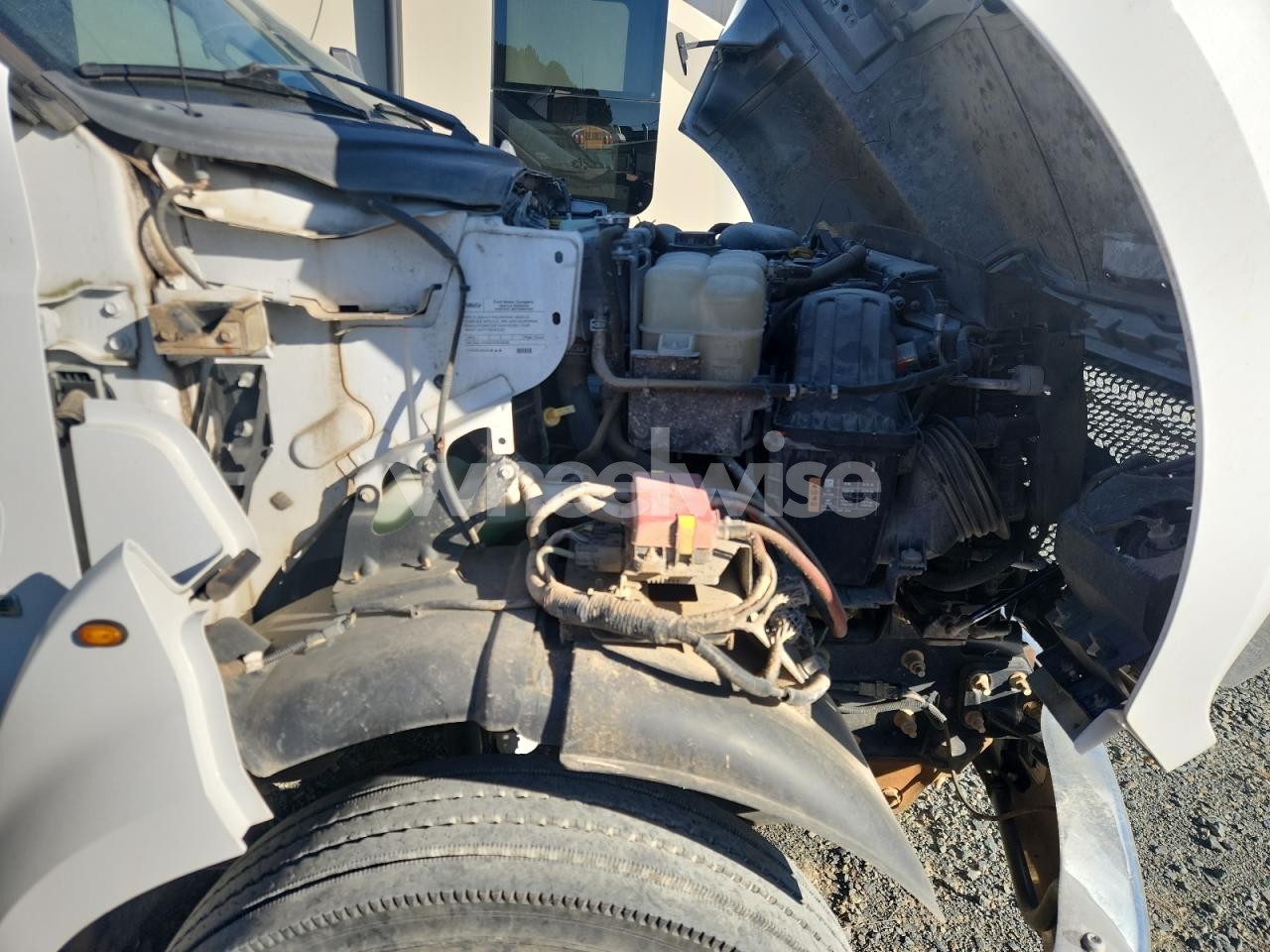 Photo 11 of 2019 FORD F650 FLATBED TRUCK (VIN 1FDPW6DXXKDF02528)