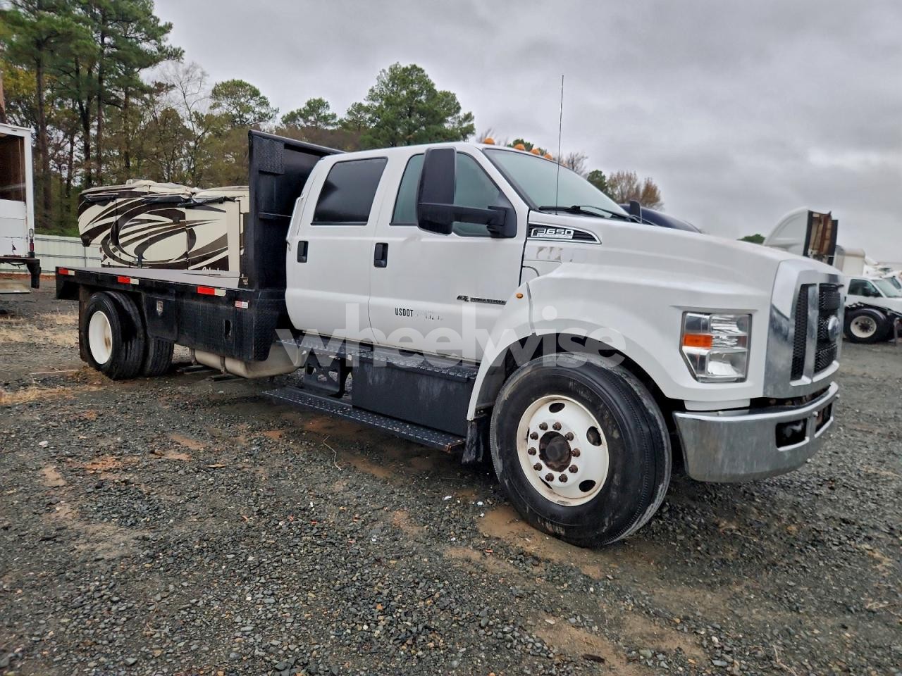 Photo 4 of 2019 FORD F650 FLATBED TRUCK (VIN 1FDPW6DXXKDF02528)