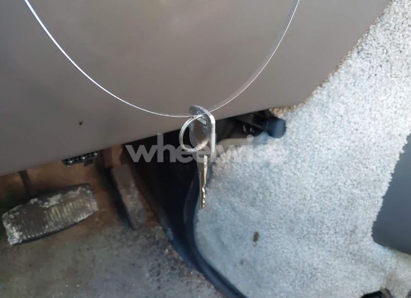 Photo 11 of 1999 Ford E-150 COMMERCIAL/RECREATIONAL (VIN 1FDRE14W3XHB36482)