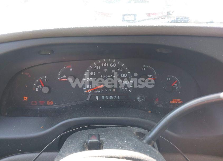 Photo 7 of 1999 Ford E-150 COMMERCIAL/RECREATIONAL (VIN 1FDRE14W3XHB36482)