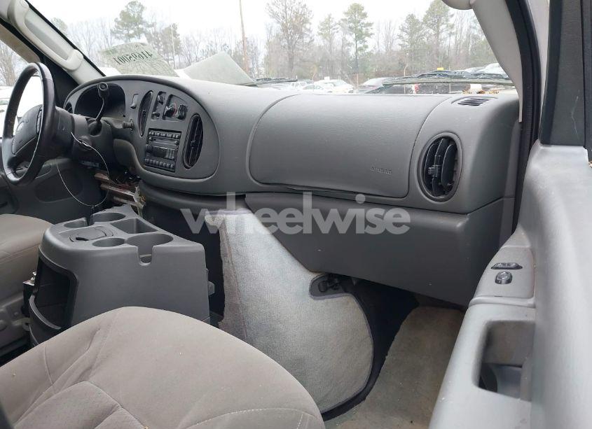 Photo 5 of 2003 Ford E-150 RECREATIONAL (VIN 1FDRE14W73HB14916)