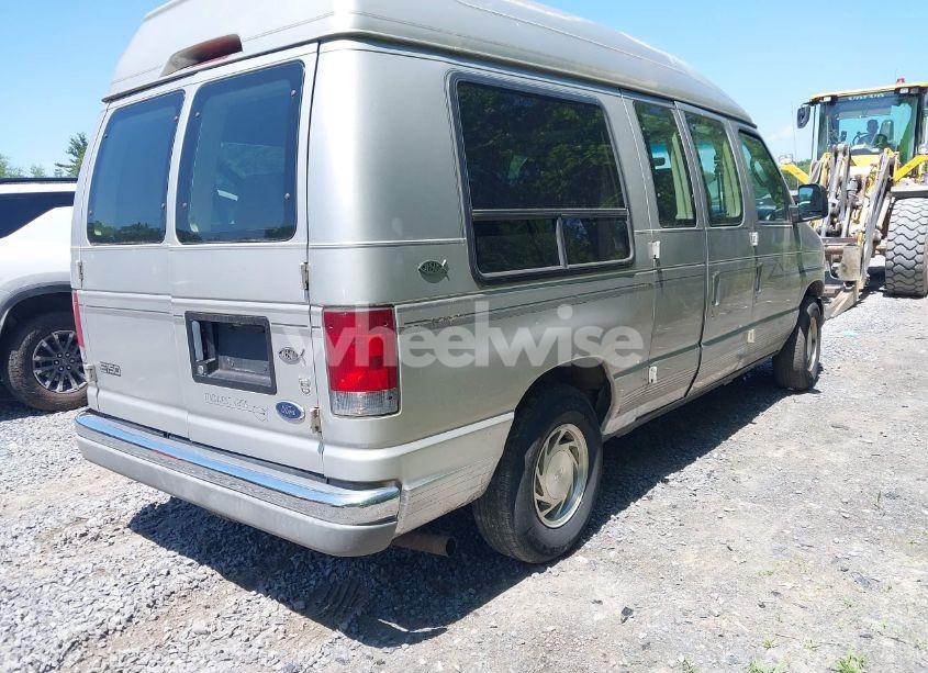 Photo 4 of 2003 Ford E-150 RECREATIONAL (VIN 1FDRE14W73HB51867)
