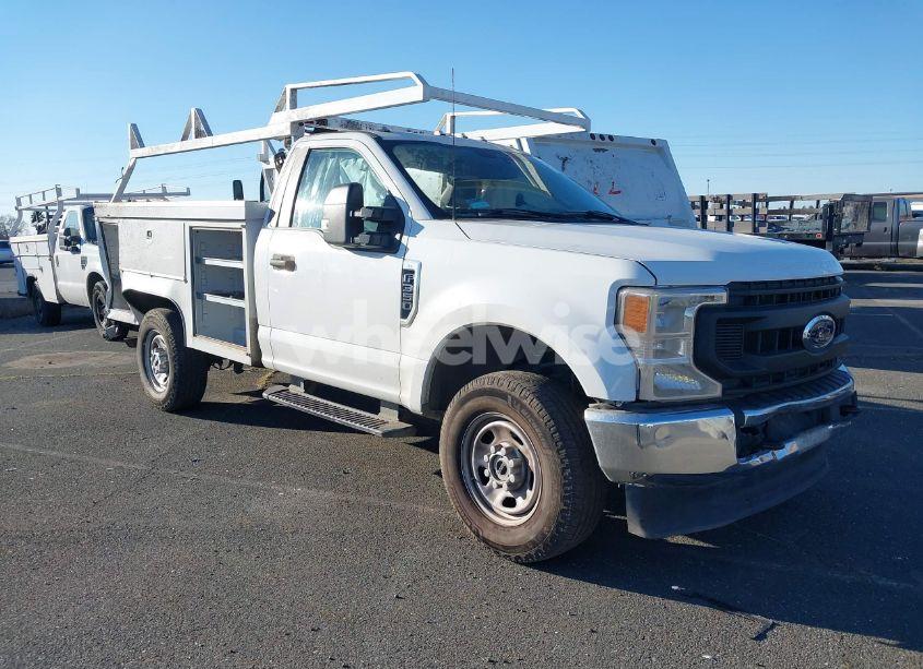 2022 Ford F-350 CHASSIS XL (VIN 1FDRF3F68NEE94763) main photo