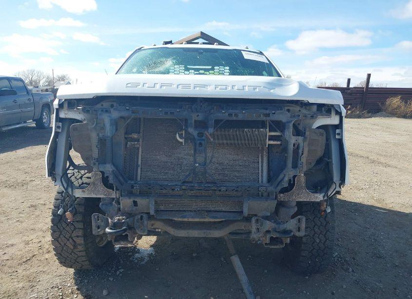 Photo 15 of 2021 Ford F-350 CHASSIS XLT (VIN 1FDRF3F69MED42022)