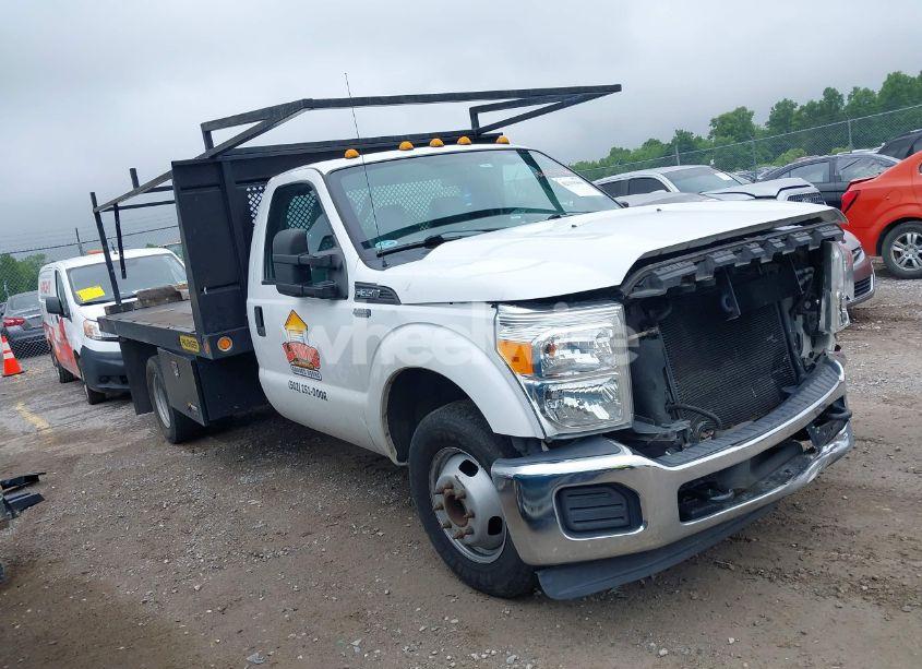 2014 Ford F-350 CHASSIS XL (VIN 1FDRF3G60EEB45269) main photo