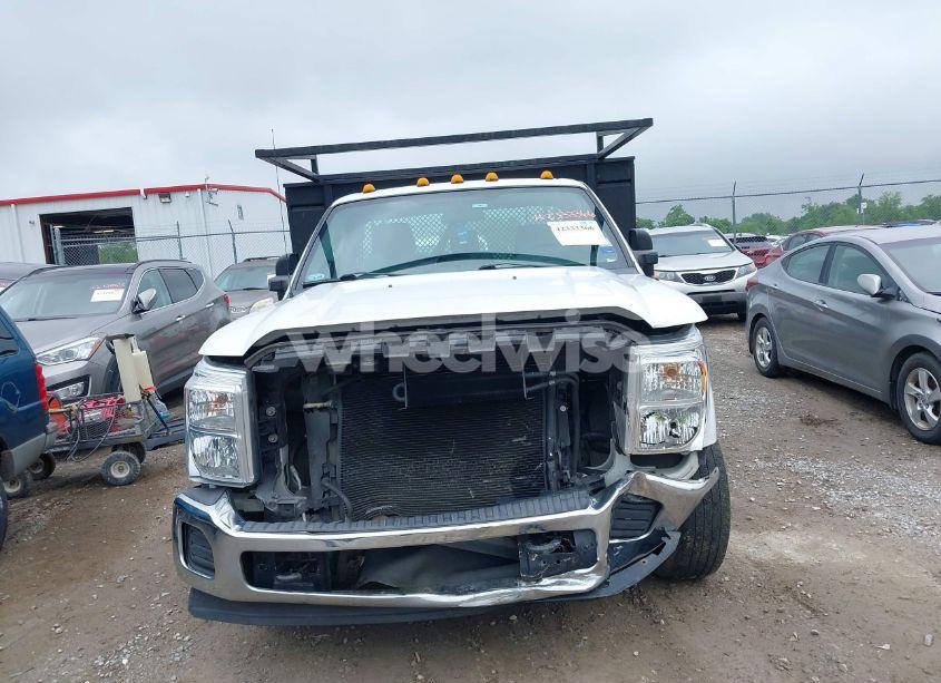 Photo 12 of 2014 Ford F-350 CHASSIS XL (VIN 1FDRF3G60EEB45269)