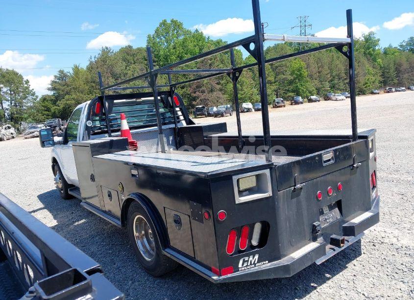 Photo 3 of 2016 Ford F-350 CHASSIS XL (VIN 1FDRF3G65GEC58234)