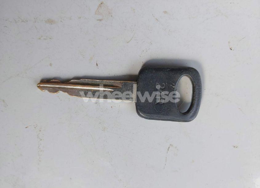 Photo 10 of 2011 Ford F-350 CHASSIS XL (VIN 1FDRF3G67BEA91528)