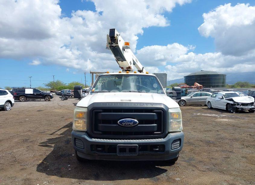 Photo 12 of 2011 Ford F-350 CHASSIS XL (VIN 1FDRF3G67BEA91528)