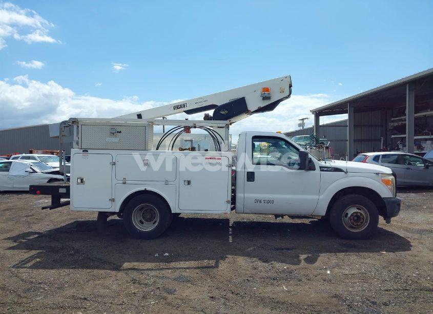 Photo 13 of 2011 Ford F-350 CHASSIS XL (VIN 1FDRF3G67BEA91528)