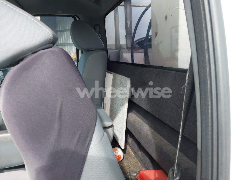 Photo 7 of 2011 Ford F-350 CHASSIS XL (VIN 1FDRF3G67BEA91528)