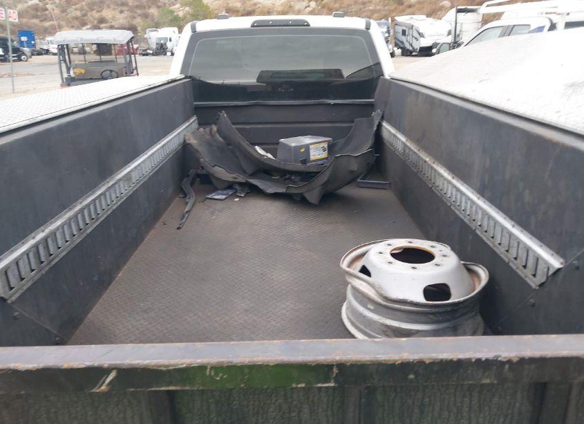 Photo 6 of 2021 Ford F-350 CHASSIS XL (VIN 1FDRF3GN0MED80289)