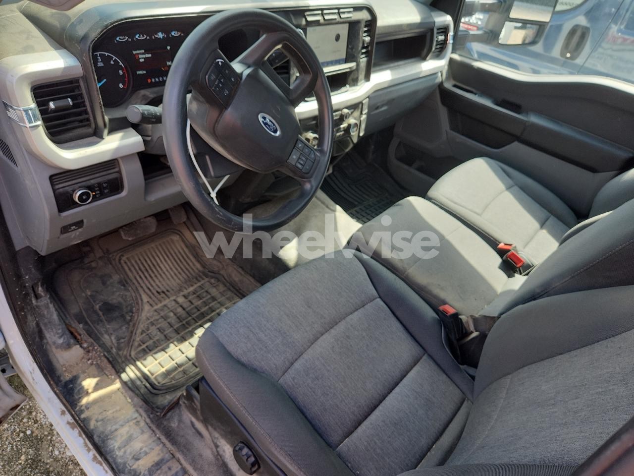 Photo 8 of 2024 FORD F350 SUPER DUTY UTILITY / SERVICE TRUCK (VIN 1FDRF3GN4REE55681)