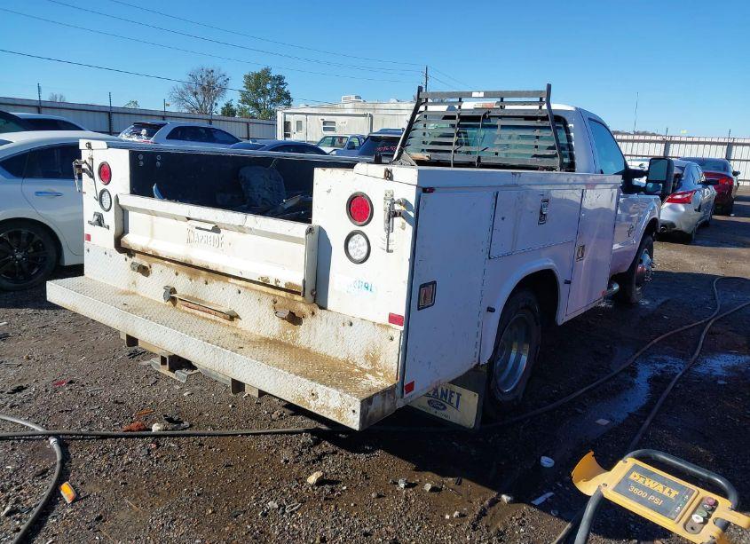 Photo 4 of 2012 Ford F-350 CHASSIS XL (VIN 1FDRF3GT2CEB75716)