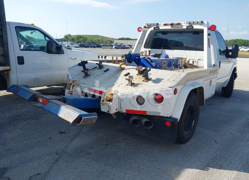 Photo 4 of 2013 Ford F-350 CHASSIS XL (VIN 1FDRF3GT5DEA16724)